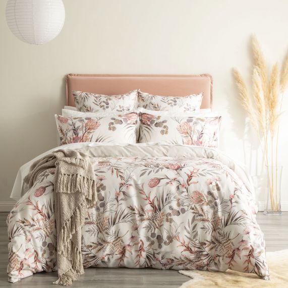 RENEE TAYLOR Quilt Cover Set - Waratah Frost