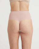 Smooth G-String with Control Pannels